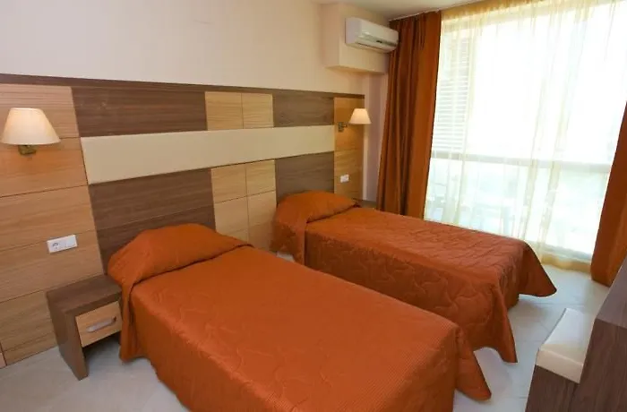 Hotel Briz - Seabreeze Slantschew brjag