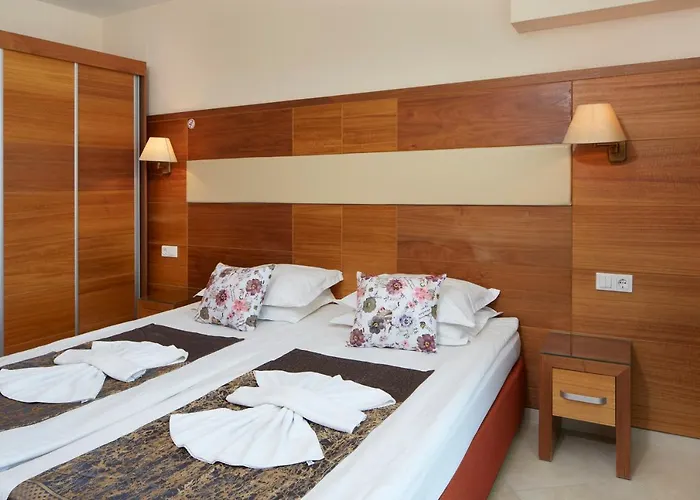 Hotel Briz - Seabreeze Slantschew brjag