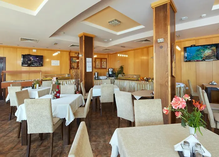 Hotel Briz - Seabreeze 3*