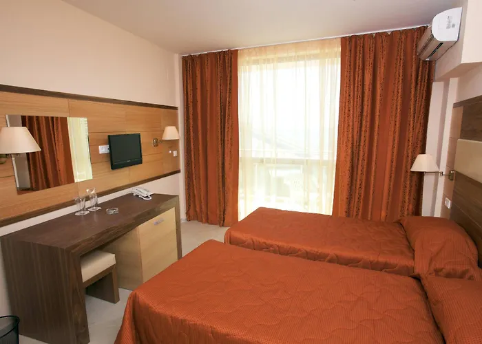 Hotel Briz - Seabreeze 3*